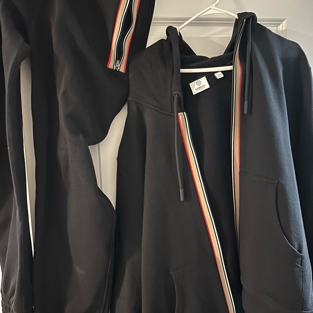 Burberry hoodie